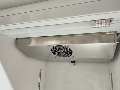 이중 에어백 밀폐와 고강도 유니버설 바퀴가 있는 조절 가능한 산업용 냉각장치 6