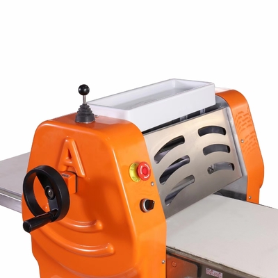 알루미늄과 플라스틱 유럽식을 가진 380A 520A0630E 수직 반죽 Sheeter